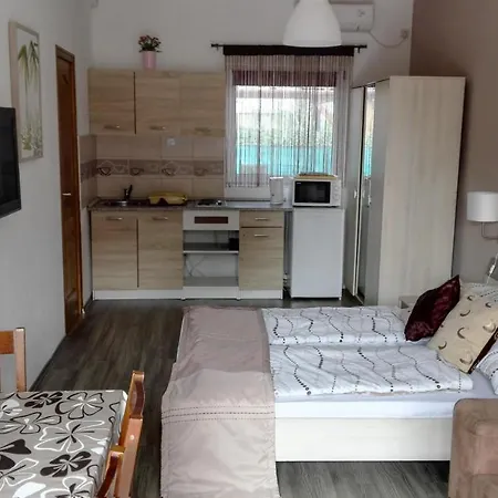 Apartment Sunshine Apartman