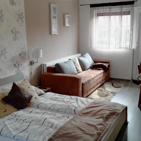 Apartment Sunshine Apartman *